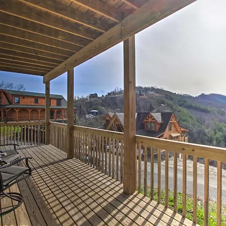 Smoky Mtn Log Cabin With Hot Tub And Panoramic Views!